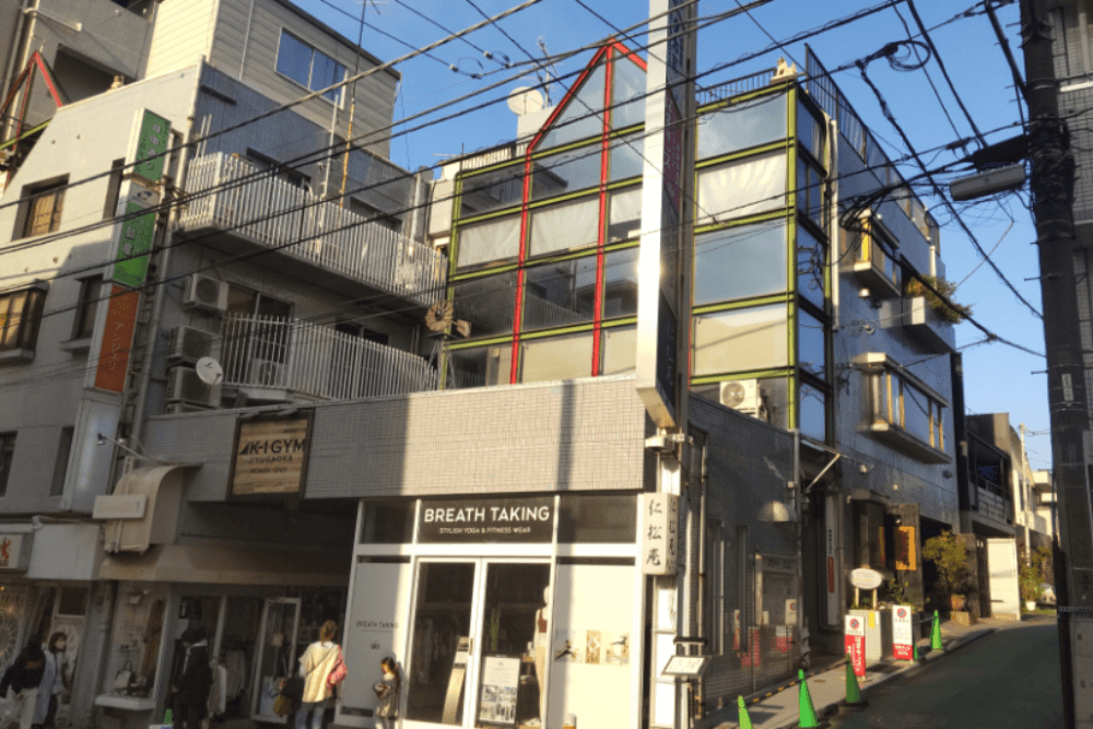 通いやすい立地に移転しました