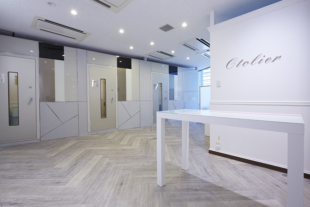 好立地で通いやすさNo.1。仲間と一緒に会話も音楽も楽しんで。