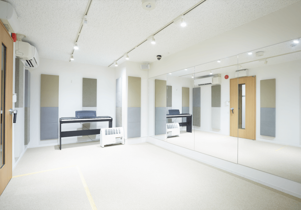 電子ピアノルーム