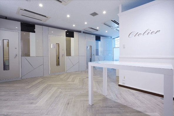 「お仕事帰りに」「学校帰りに」気軽に立ち寄れる京橋スタジオ