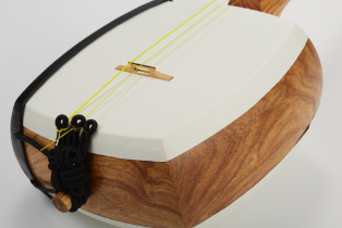 津軽三味線「遥遠（ようえん）」