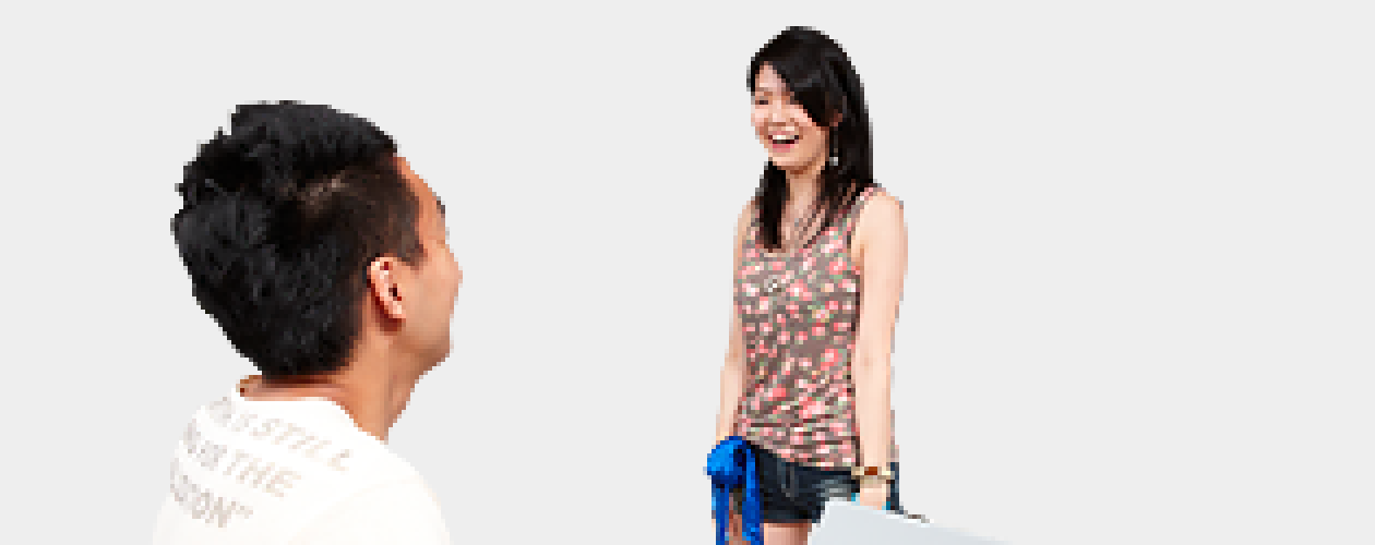 講師の演奏に合わせて基本トレーニングを行っている生徒